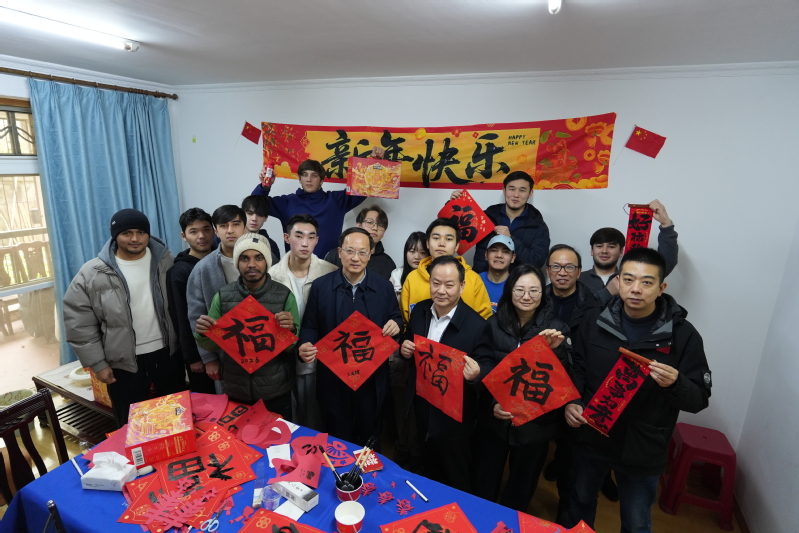 宿暖小年百味团圆   武汉职业...